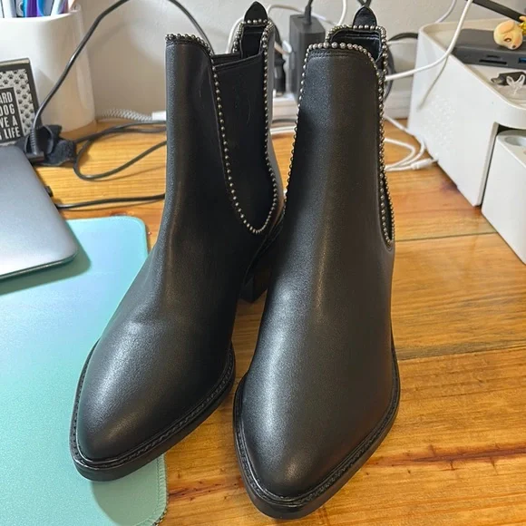 Coach Black Ankle Booties with Elastic Panels and Low Heel 10B - Picture 3 of 11